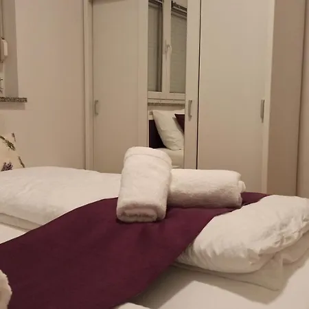 Apartma Apollonio Apartment *