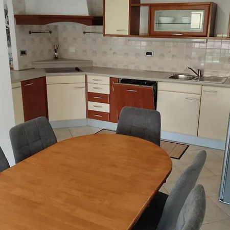 Apartma Apollonio Apartamento Črni Kal