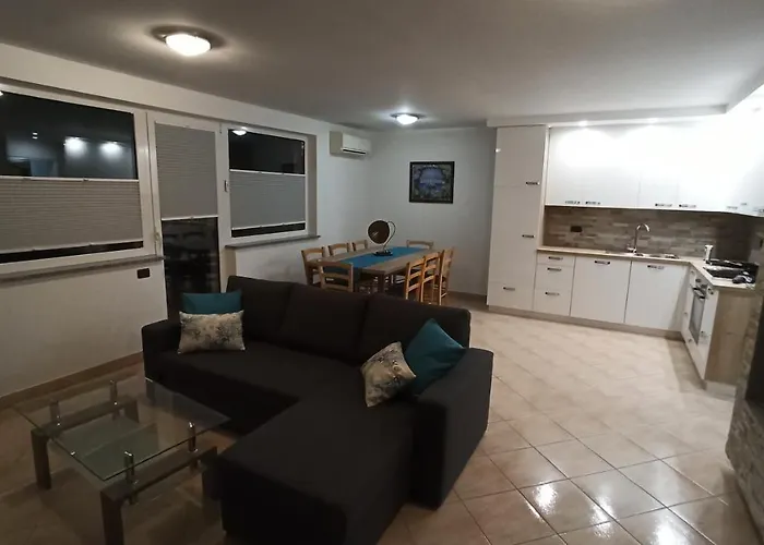 شقة Apartma Apollonio