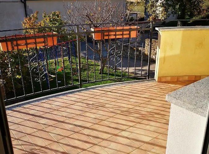 아파트 Apartma Apollonio Črni Kal