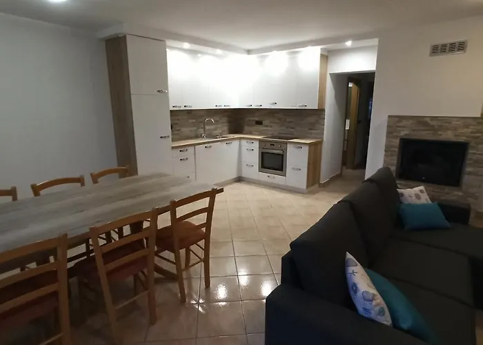 شقة Apartma Apollonio Črni Kal