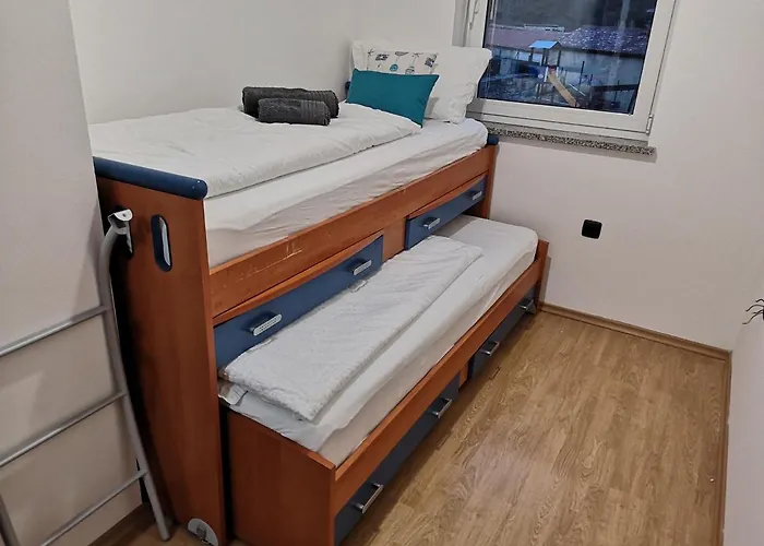 Apartma Apollonio شقة *