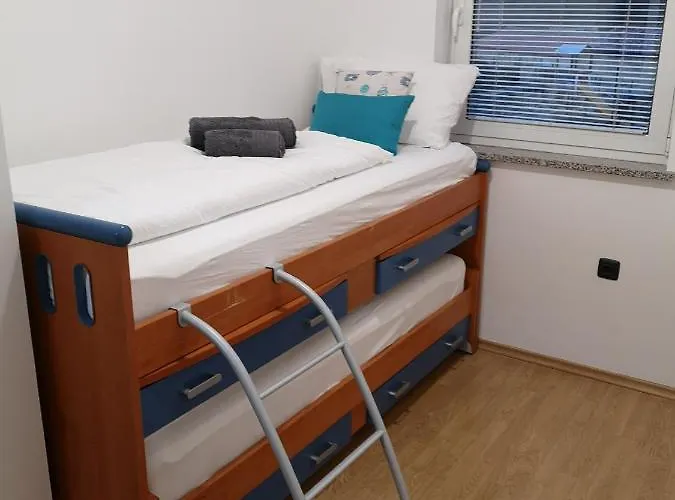Apartma Apollonio * Črni Kal