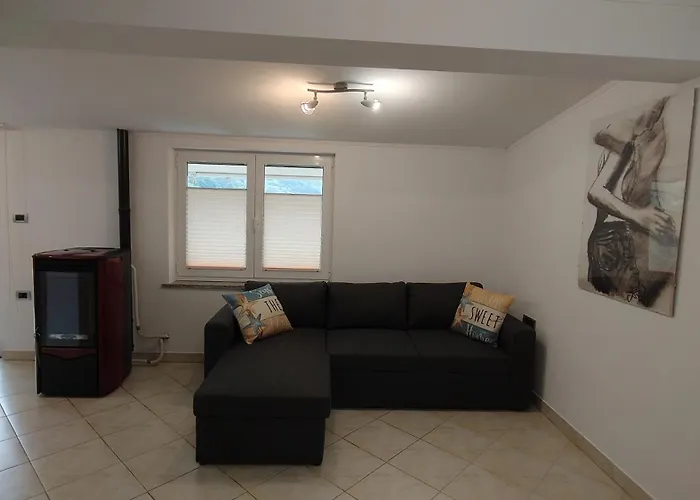 Apartma Apollonio Črni Kal